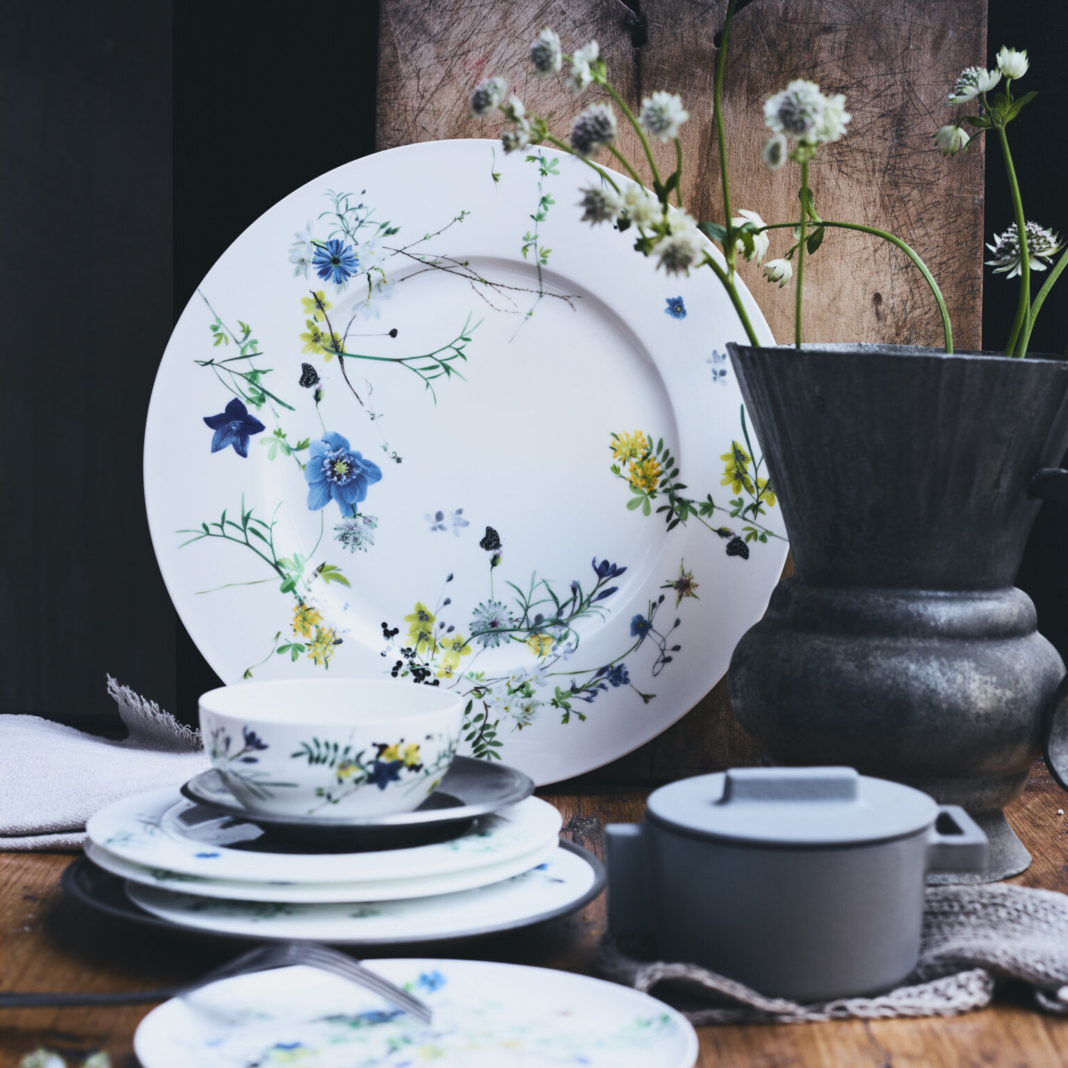 Rosenthal Gold Bouquet Chateau Fleurs squared rimmed vegetable serving